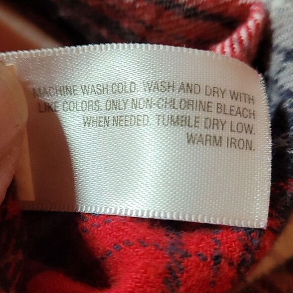 Old Navy men's long‎ sleeve button up plaid flannel - Picture 7 of 7